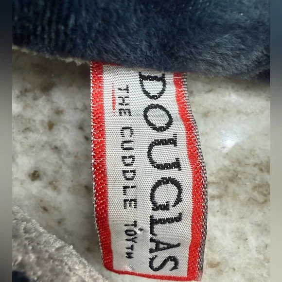 Douglas plush lot of two-Mr. G the Groundhog & Winky the Octopus. - Picture 10 of 16